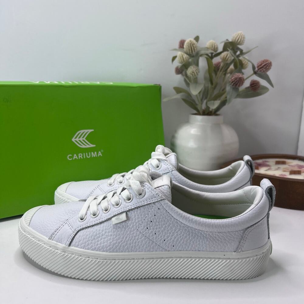 Cariuma OCA Low Casual Leather Sneaker White Women's 10 NWB